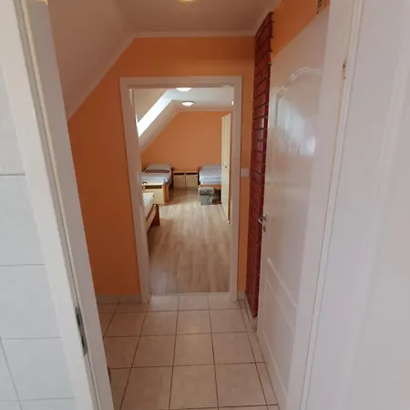 Kettos Csarda Szallashely イン Bocfoelde